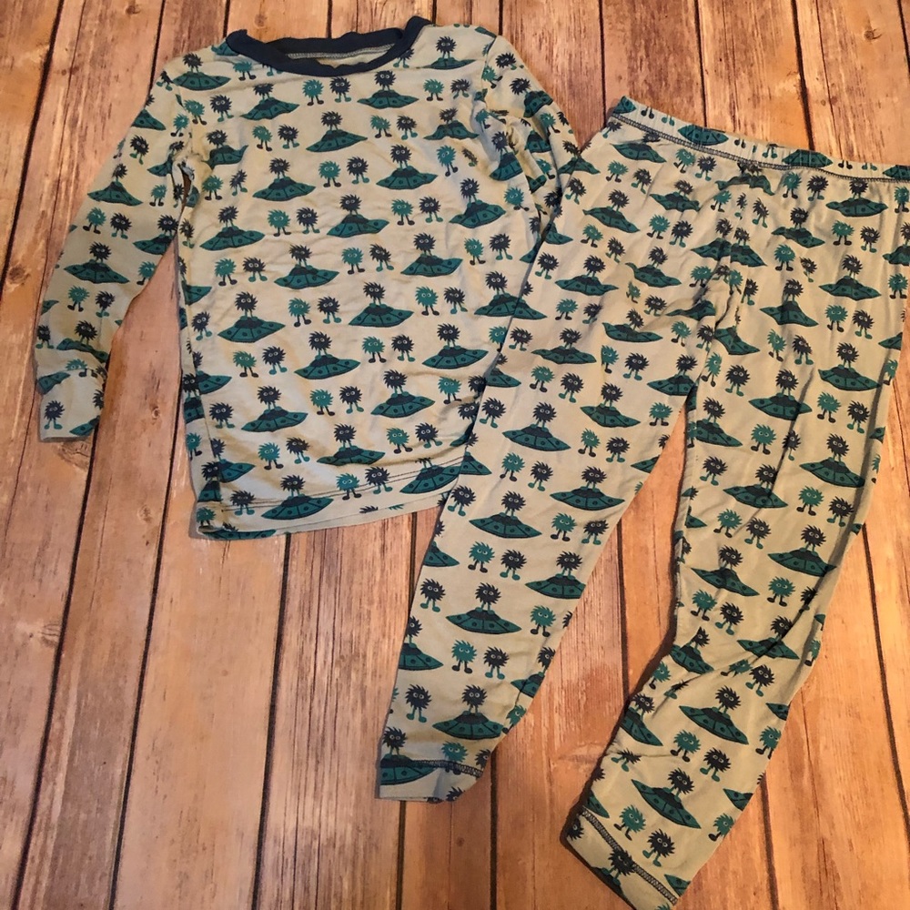 Kickee alien pajamas
